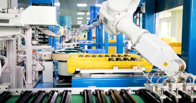 名图超俊深度融合，鼎龙硒鼓团队求新思变，以人工智能驱动未来